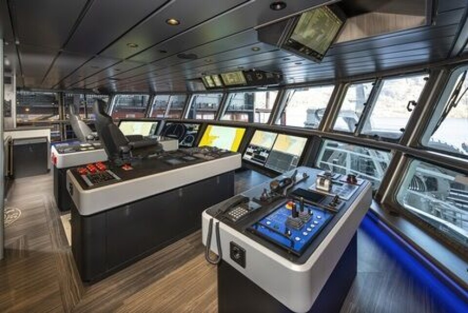 Fra broen på nybygget. Foto: JK Foto
Den smakfulle innredningen er gjort av Maritime Montering. Foto: JK Foto Fra broen på nybygget. Foto: JK Foto
Den smakfulle innredningen er gjort av Maritime Montering. Foto: JK Foto