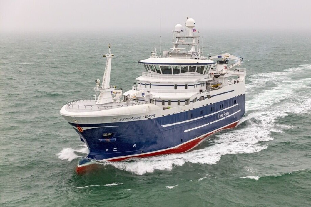«Østerfjord» er en hybrid kombinert line- og snurrevadbåt. Foto: Tersan Shipyard «Østerfjord» er en hybrid kombinert line- og snurrevadbåt. Foto: Tersan Shipyard