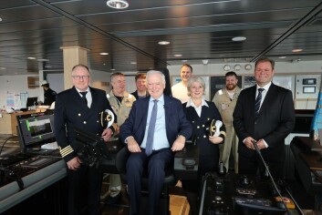 Brynjard Ulvøy, kaptein på Havila Capella på turen til Norge og første rundreise, Anton Abrahamsen, Arnstein Larsen, Per Sævik, eier, Claus Andreassen, Else Kristine Tjessem, hotellsjef, Stephan Rossedalen og Bent Martini, administrerende direktør. Foto: Havila Kystruten Brynjard Ulvøy, kaptein på Havila Capella på turen til Norge og første rundreise, Anton Abrahamsen, Arnstein Larsen, Per Sævik, eier, Claus Andreassen, Else Kristine Tjessem, hotellsjef, Stephan Rossedalen og Bent Martini, administrerende direktør. Foto: Havila Kystruten